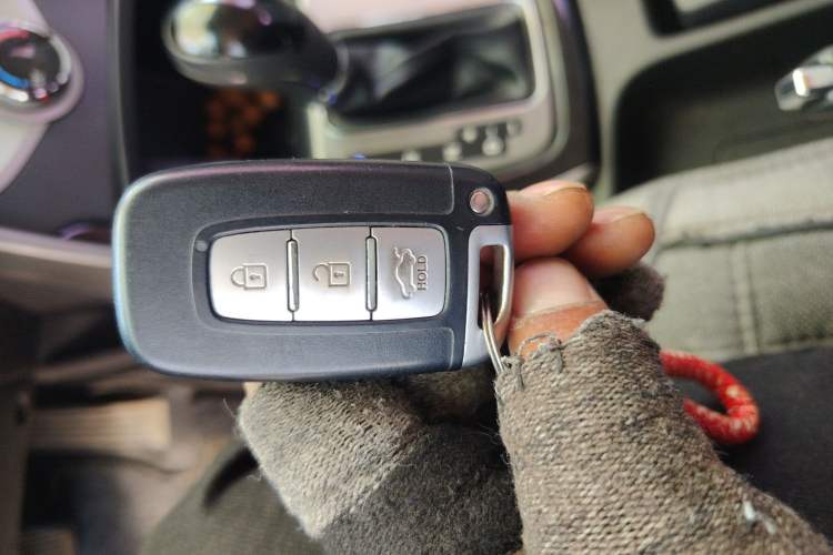 Used Hyundai Elantra (5th Generation / Langdong) 2012 1.6L Automatic Leading Model Vehicle Key