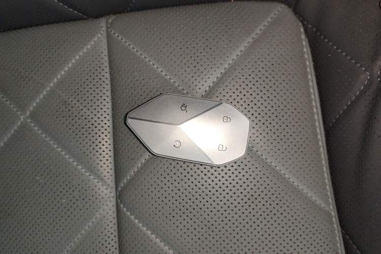 Used Formula Leopard 5 2025 TianShen Intelligent Driving Ultra Edition Vehicle Key