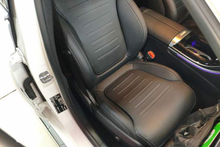 Used Mercedes-Benz C-Class 2024 Second Facelift C 260 L Sport Edition Right Front Seat