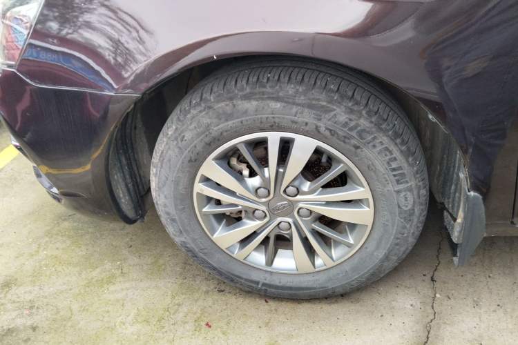 Used Geely Auto Emgrand 2018 1.5L Manual Luxury Model Left Front Wheel Hub