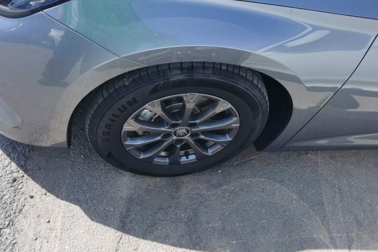 Used BYD Qin L 2024 DM-i 80KM Leading Model Left Front Wheel Hub