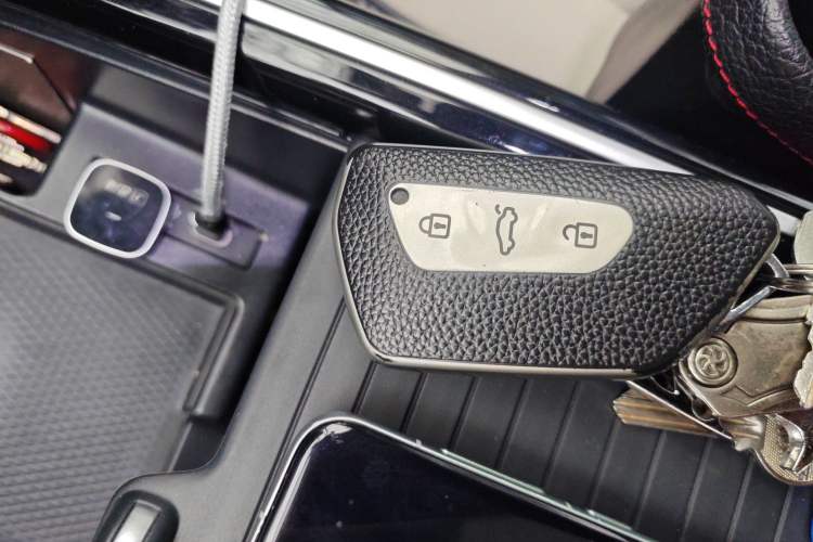 Used Volkswagen ID.6 CROZZ 2021 Long-Range PRO Edition
