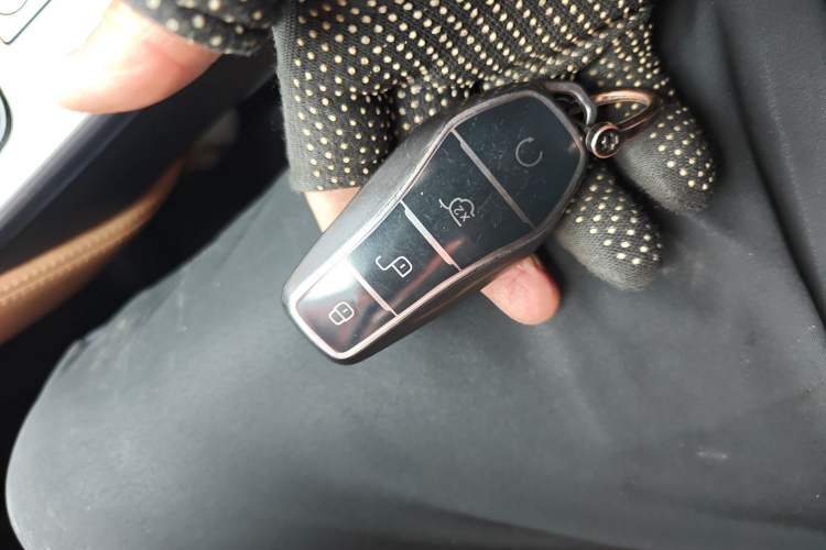 Used BYD Song L DM-i 2024 112 km Beyond Edition
