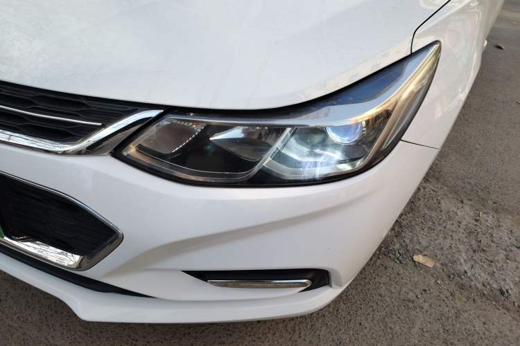 Used Chevrolet Cruze 2017 1.5L Automatic Pioneer Sunroof Edition