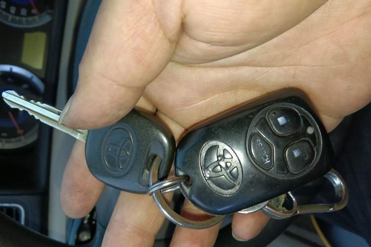 Used Toyota Corolla EX 2013 1.6L Automatic Luxury Edition