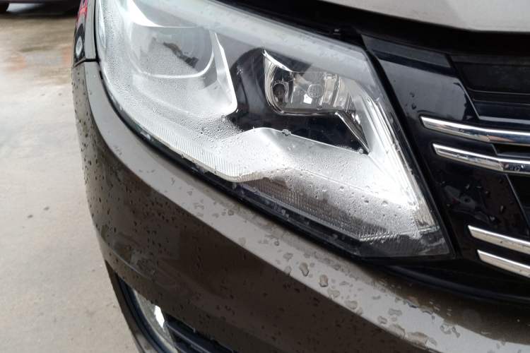 Used Volkswagen Tiguan 2013 1.8TSI Automatic Two-Wheel Drive Luxury Model Right Front Headlight