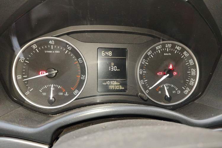 Used Skoda Octavia 2012 1.6L Manual Yijie Edition Instrument Cluster