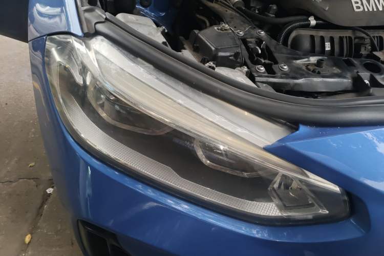 Used BMW 1 Series 2019 120i M Sport Package Right Front Headlight