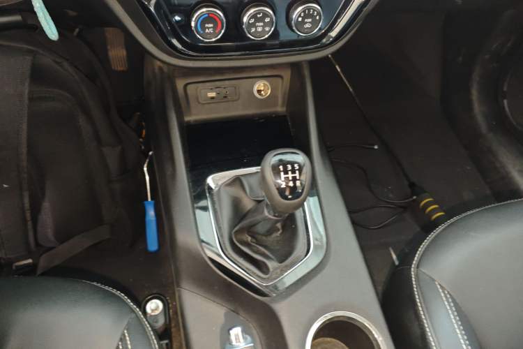 Used Soueast DX3 2019 1.5L Manual Luxury Model China VI Standard
