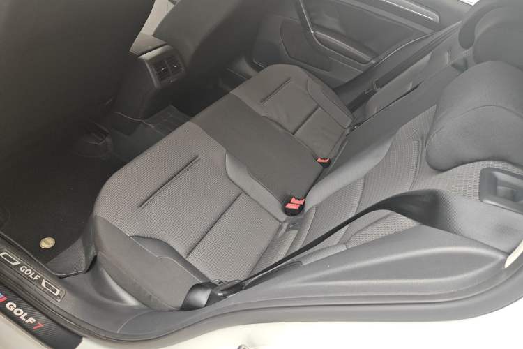 Used Volkswagen Golf 2017 230TSI Automatic Comfort Edition – Celebrating Milestone of One Million Units