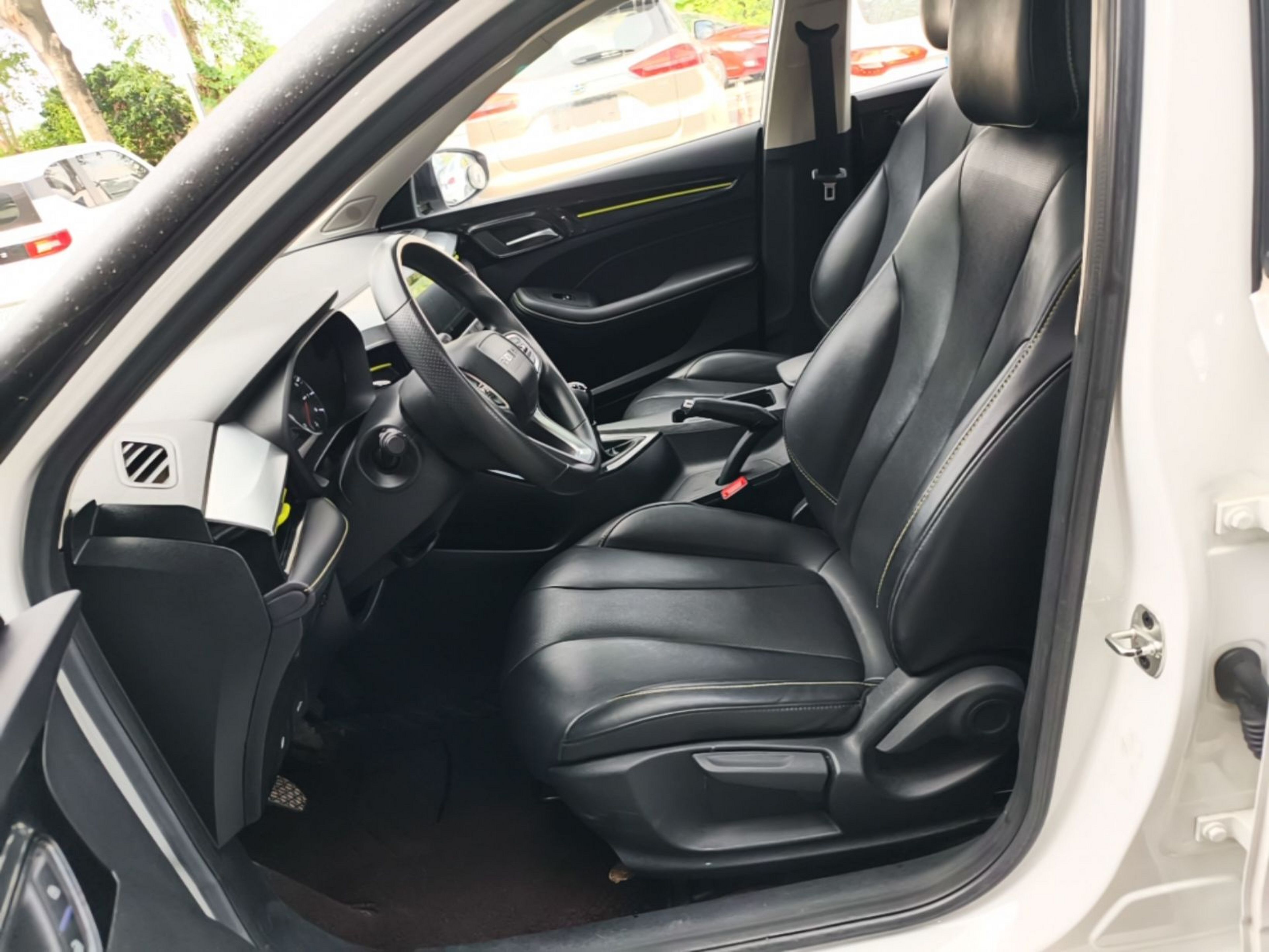 Interior delantero