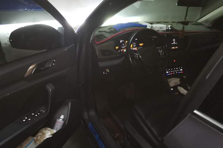 Used Volkswagen Tharu 2022 280TSI Two-Wheel-Drive Luxury Edition Driver Seat