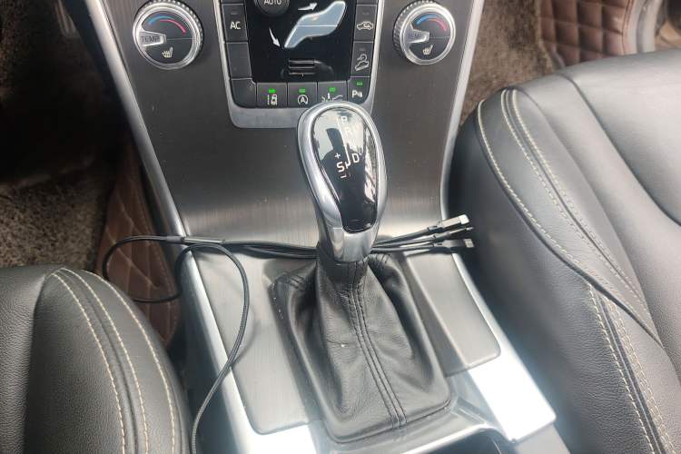 Used Volvo XC60 2015 T5 AWD Zhiyuan Edition