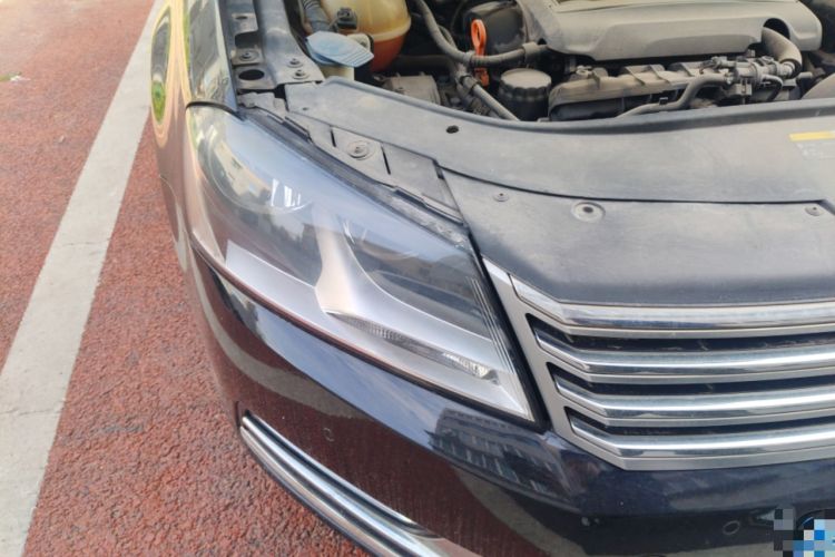 Used Volkswagen Magotan 2013 1.8TSI Premier Model Right Front Headlight