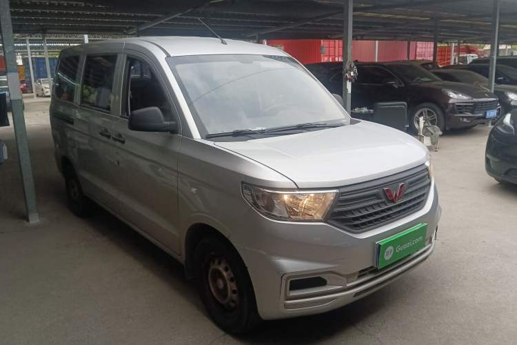 Used Wuling Hongguang V 2022 1.5L Jingqu Edition Electric-Assist LAR
