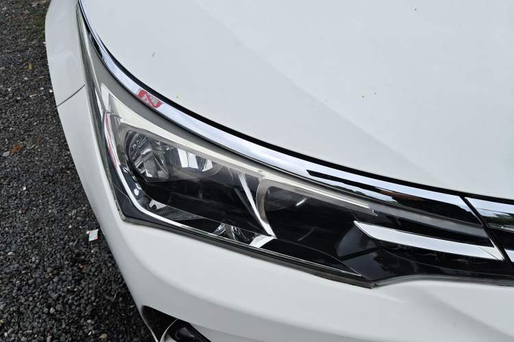 Used Toyota Corolla 2017 Revised Version 1.2T S-CVT GL Right Front Headlight