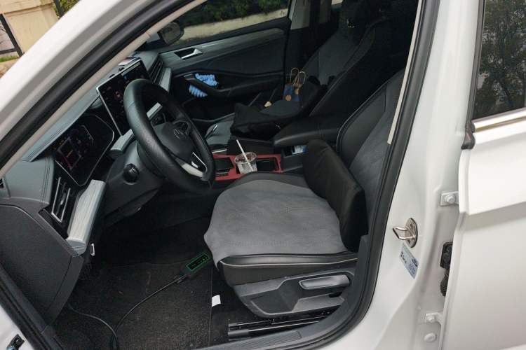 Used Volkswagen Sagitar 2025 Revised 300TSI DSG Excellence Edition Left Front Seat