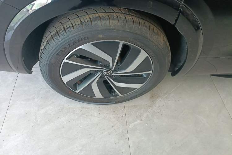 Used Volkswagen Viloran 2024 330TSI Luxury Edition
