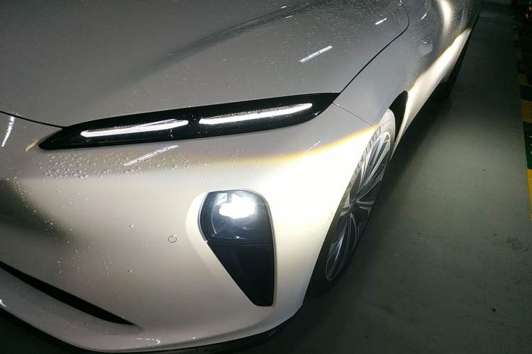 Used Nio ET5T 2024 75kWh Touring Left Front Headlight