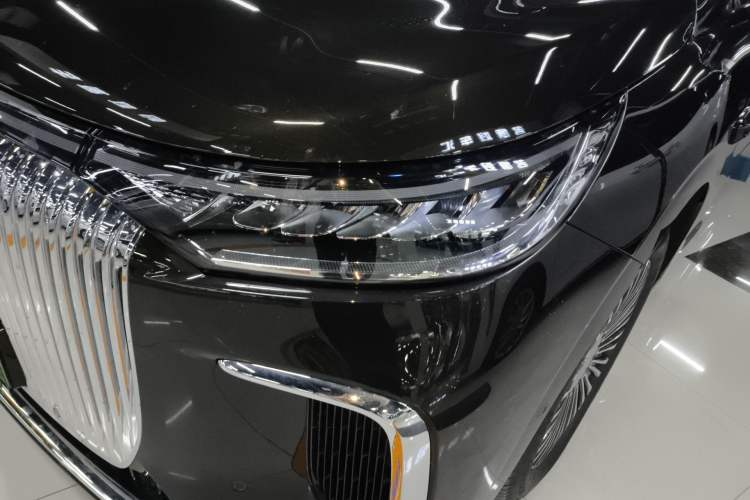 Used VOYAH Dream 2025 PHEV Four-Wheel Drive Prestige Qiankun Edition