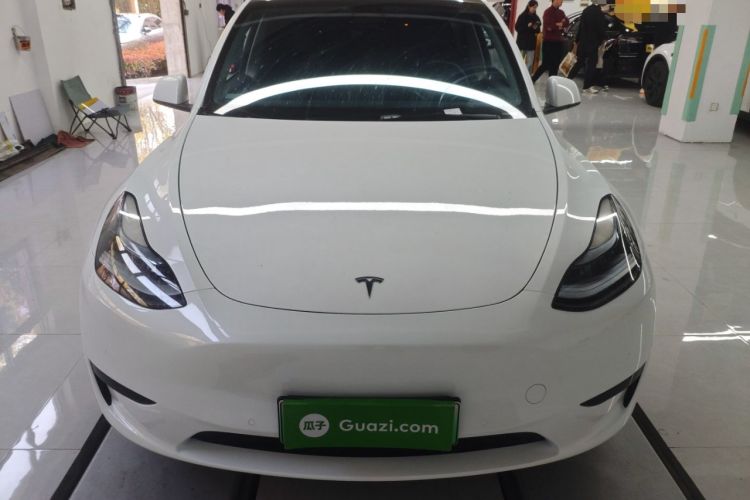 Used Tesla Model Y 2023 Rear-Wheel-Drive Version Front