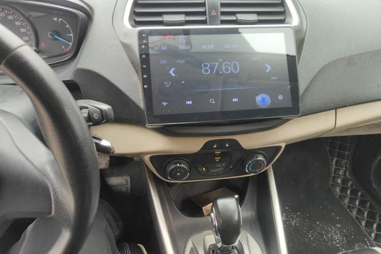 Used Ford Escort 2017 Revised Version 1.5L Automatic Comfort Edition Audio And AC Panel