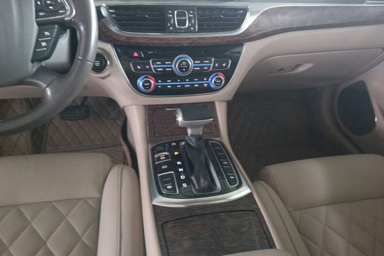 Used GAC Trumpchi GA8 2016 320T Ultimate Edition