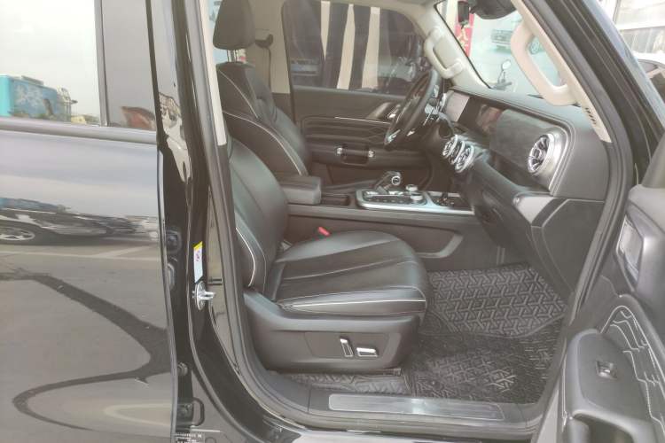 Used Tank 300 2021 Off-Road Edition 2.0T Conqueror Right Front Seat