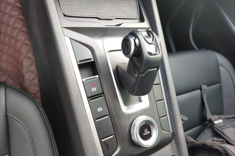 Used Great Wall Poer 2023 2.0T Commercial Version Automatic Diesel Two-Wheel Drive Elite Trim with Long Bed – GW4D20M
