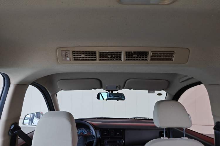 Used Wuling Rongguang V 2019 1.5L Standard Version China VI LAR Headliner