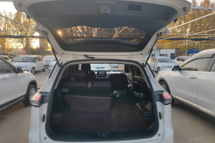 Used Baojun 510 2019 1.5L Manual Enjoyment Model 77kW China VI Emission Standard
