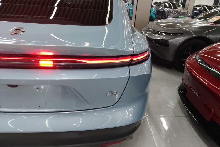 Used Nio ET5 2024 75 kWh Exterior 6