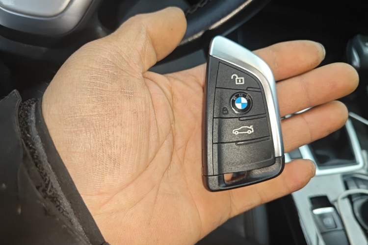 Used BMW 1 Series 2018 118i Sport Edition Vehicle Key