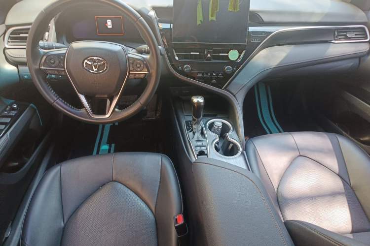 Used Toyota Camry 2023 Dual-Motor 2.5HG Luxury Edition
