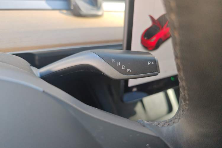 Used Tesla Model Y 2021 Standard Range Rear-Wheel Drive Version
