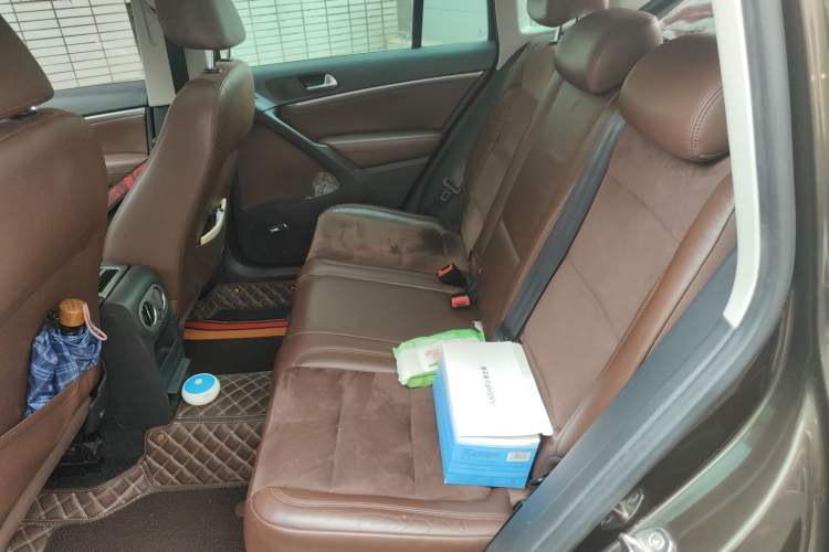 Used Volkswagen Tiguan 2013 2.0 TSI Automatic All-Wheel-Drive Flagship Edition Left Rear Seat