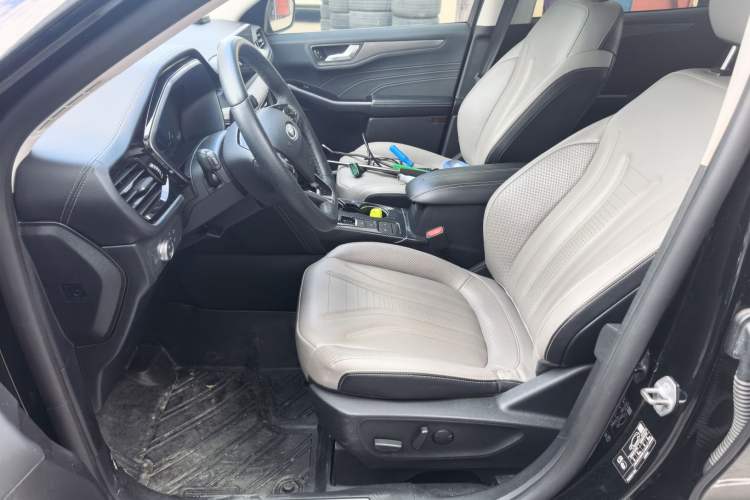 Used Ford Escape 2020 EcoBoost 245 Two-Wheel Drive Smart & Enjoyment Model