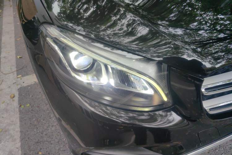 Used Mercedes-Benz GLC 2017 GLC 260 4MATIC Luxury Model