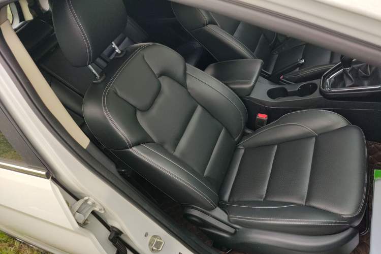 Used Dongfeng Fengon S560 2018 1.8L Manual Urban Model 7 Seats