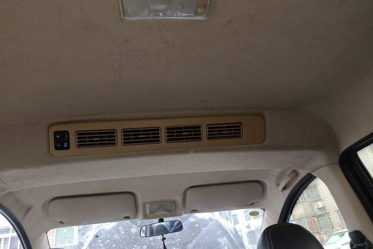 Used Dongfeng Fengon 330 2019 1.5L 330S Manual Comfort Version China VI Standard Headliner