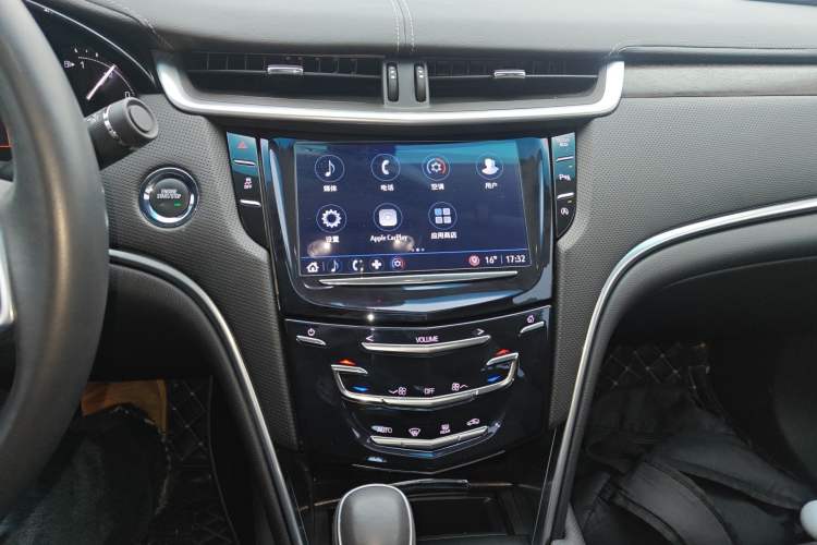 Used Cadillac XTS 2018 28T Elite Edition Audio And AC Panel