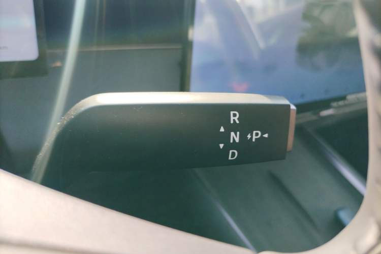 Used Nissan N6 2026 Model 180 Max Gear Lever