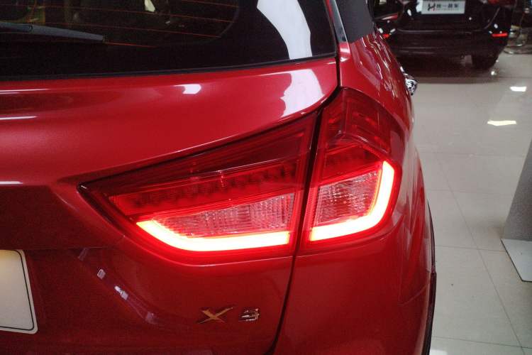 Used Geely Auto Vision X3 2017 1.5L Automatic Luxury Model
