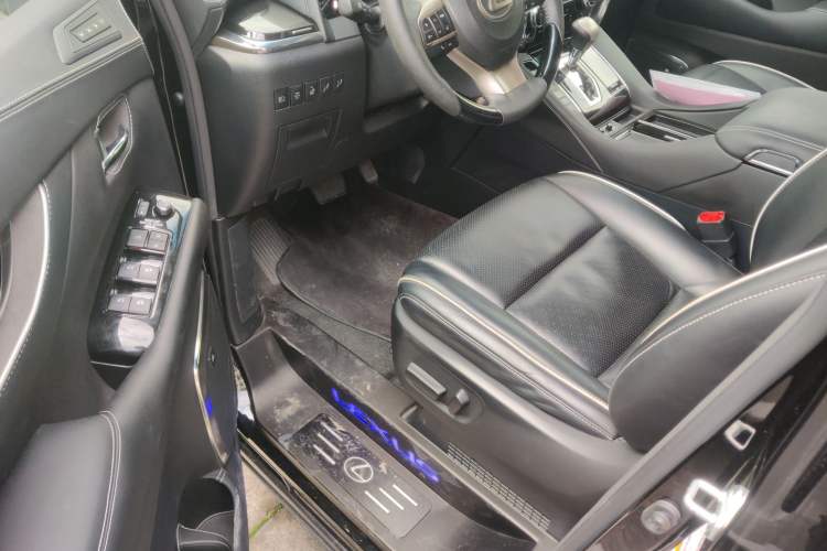 Used Toyota Alphard 2019 Dual-Engine 2.5L Prestige Edition Driver Seat