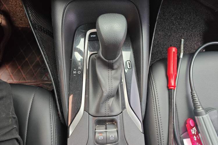 Used Toyota Corolla 2019 1.2T S-CVT GL-i Elite Edition Gear Lever