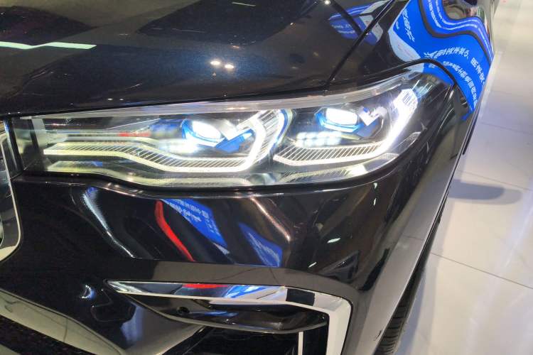 Used BMW X7 2019 xDrive40i Executive Model M Sport Package