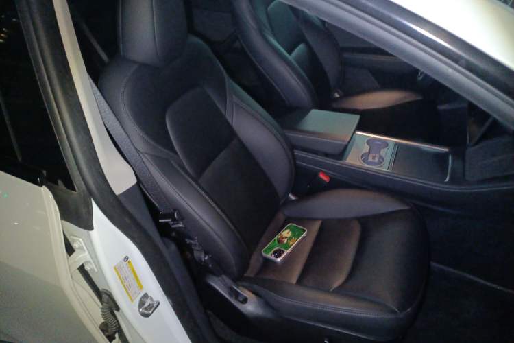 Used Tesla Model Y 2023 High-Performance All-Wheel-Drive Version