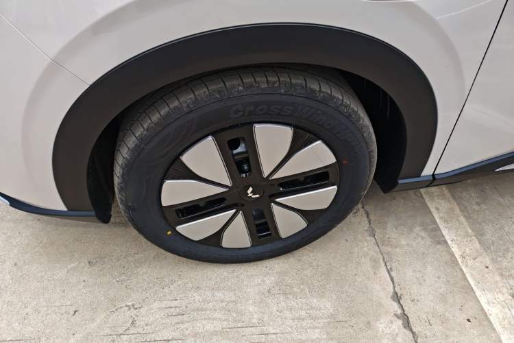 Used Wuling Bingo S 2025 Model 325km Deluxe Edition