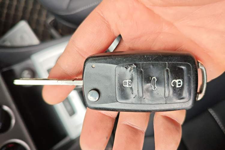 Used Volkswagen Lavida 2013 Revised Classic 1.6L Manual Fashion Edition
