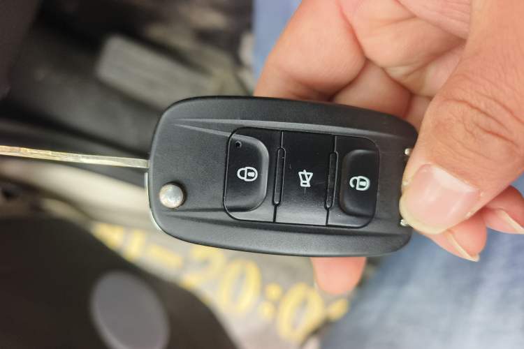 Used Wuling Rongguang S 2021 1.2L Base Model 5-Seater LSI